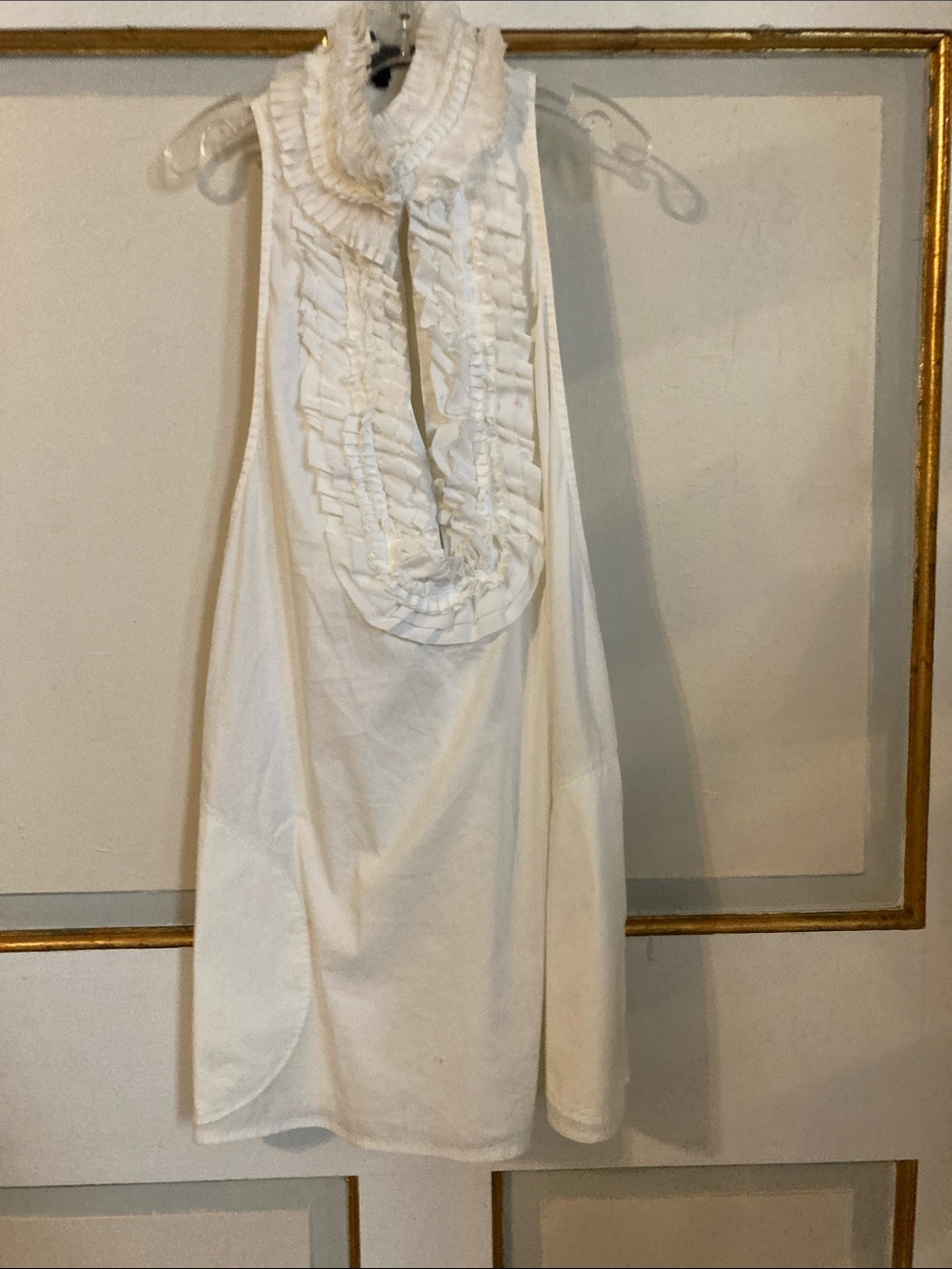BCBGMaxAzria White Sleeveless Ruffled Bib Chemise
